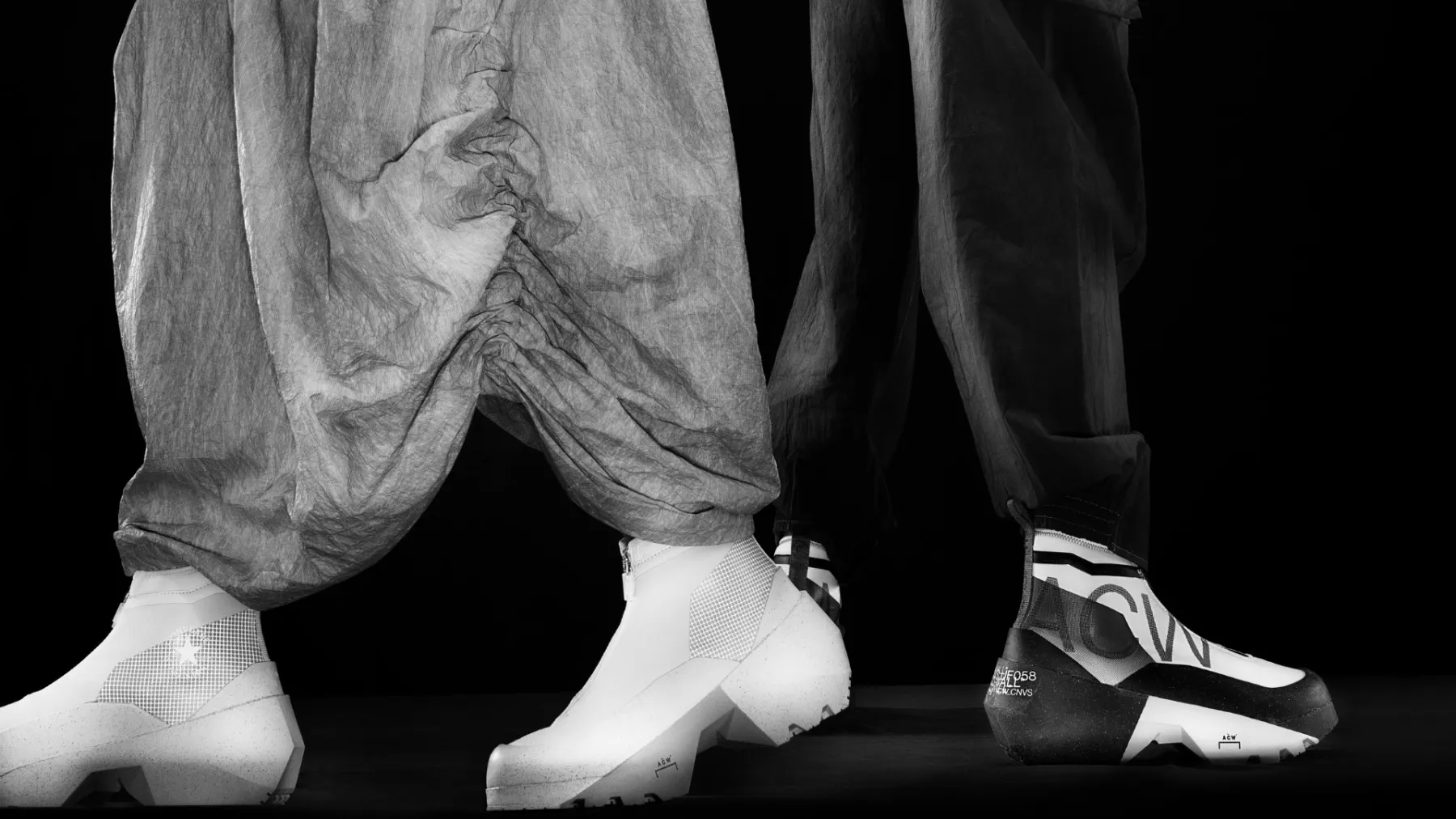 Converse 4 image